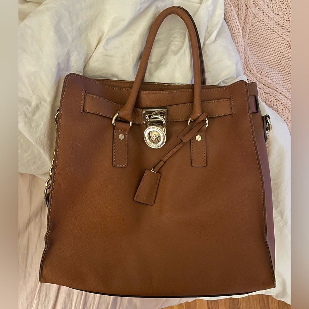 MICHAEL KORS LARGE LEATHER HAMILTON SHOULDER BAG
